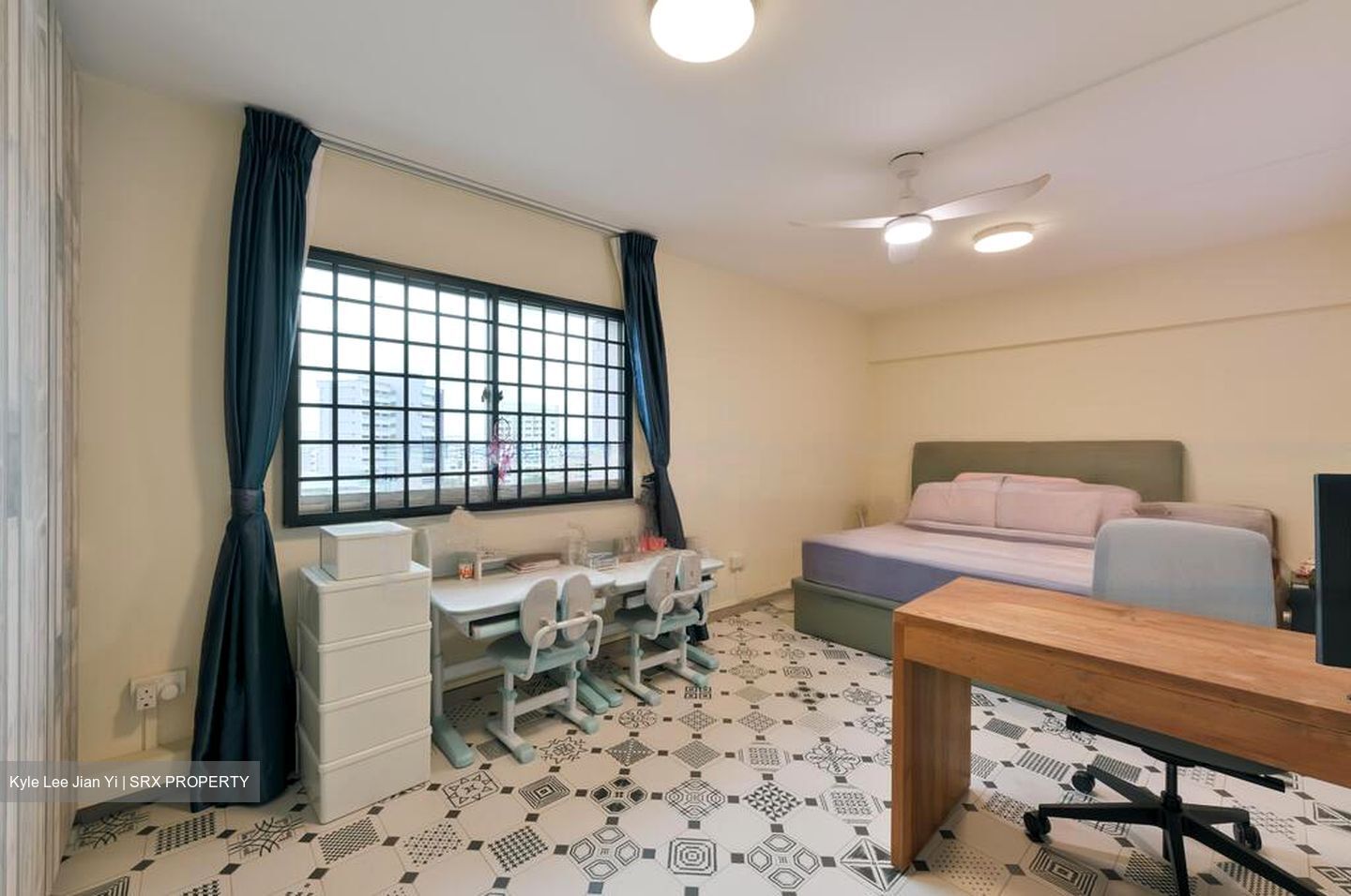 Blk 563 Hougang Street 51 (Hougang), HDB Executive #576610421